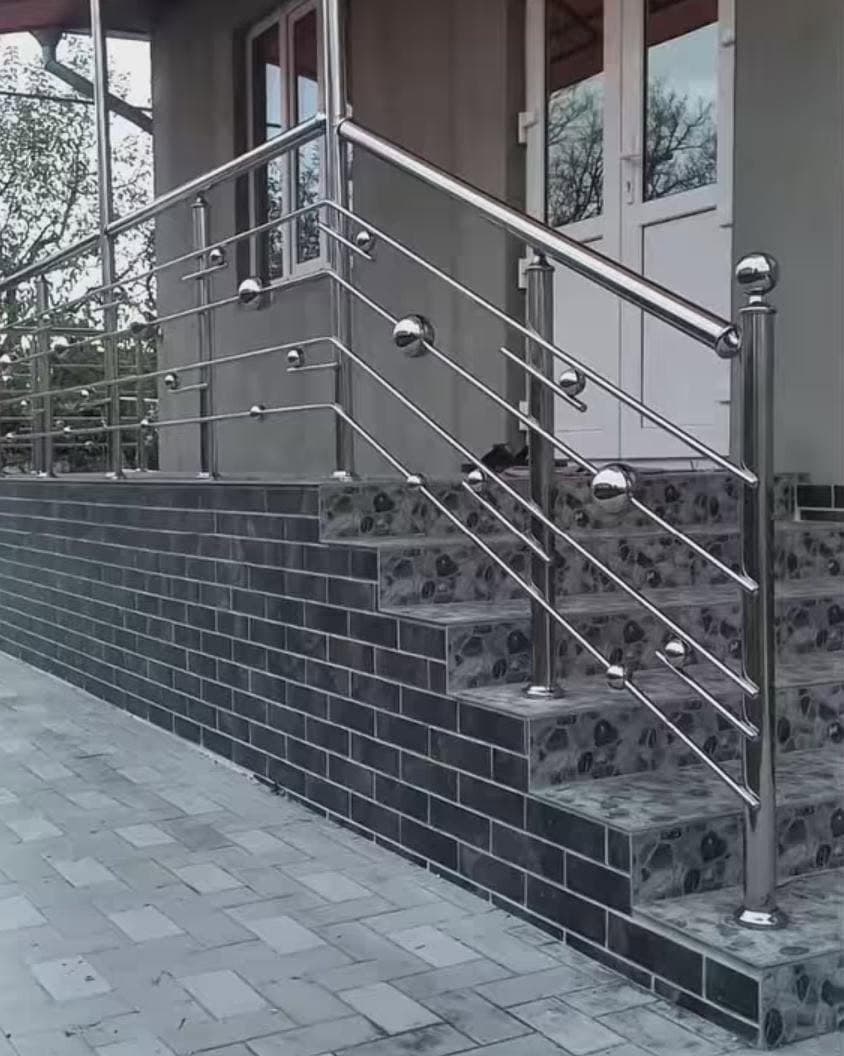 Inox